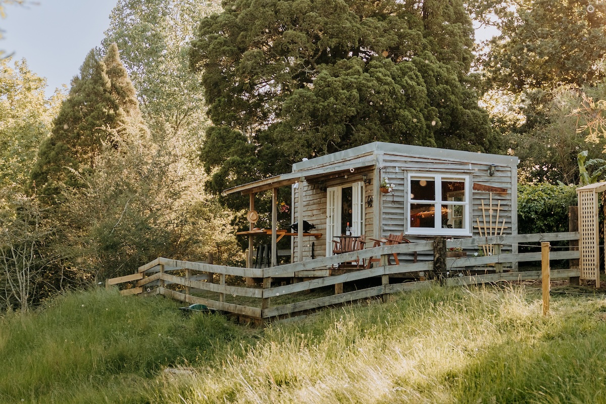 Lovebird Cottage, Raglan accommodation, Waikato