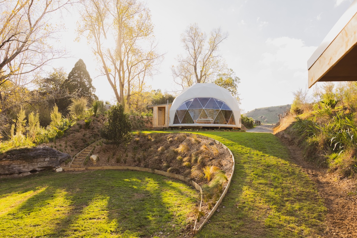 Luna, Raglan accommodation, Waikato